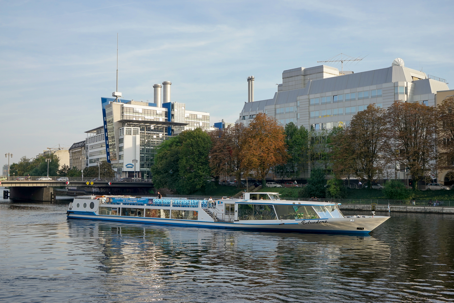 Medium Vecteezy Berlin Germany 2014 River Cruise In Berlin 11094549 Medium